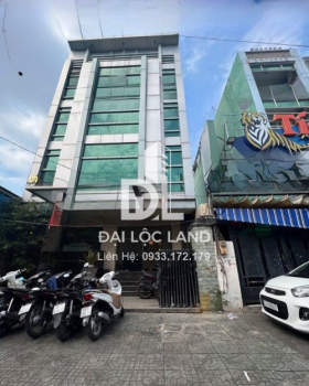 Building 100 Phan Xích Long