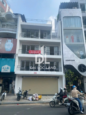 Building 225B-225C Trần Quang Khải