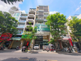 Building 82-84 Calmette